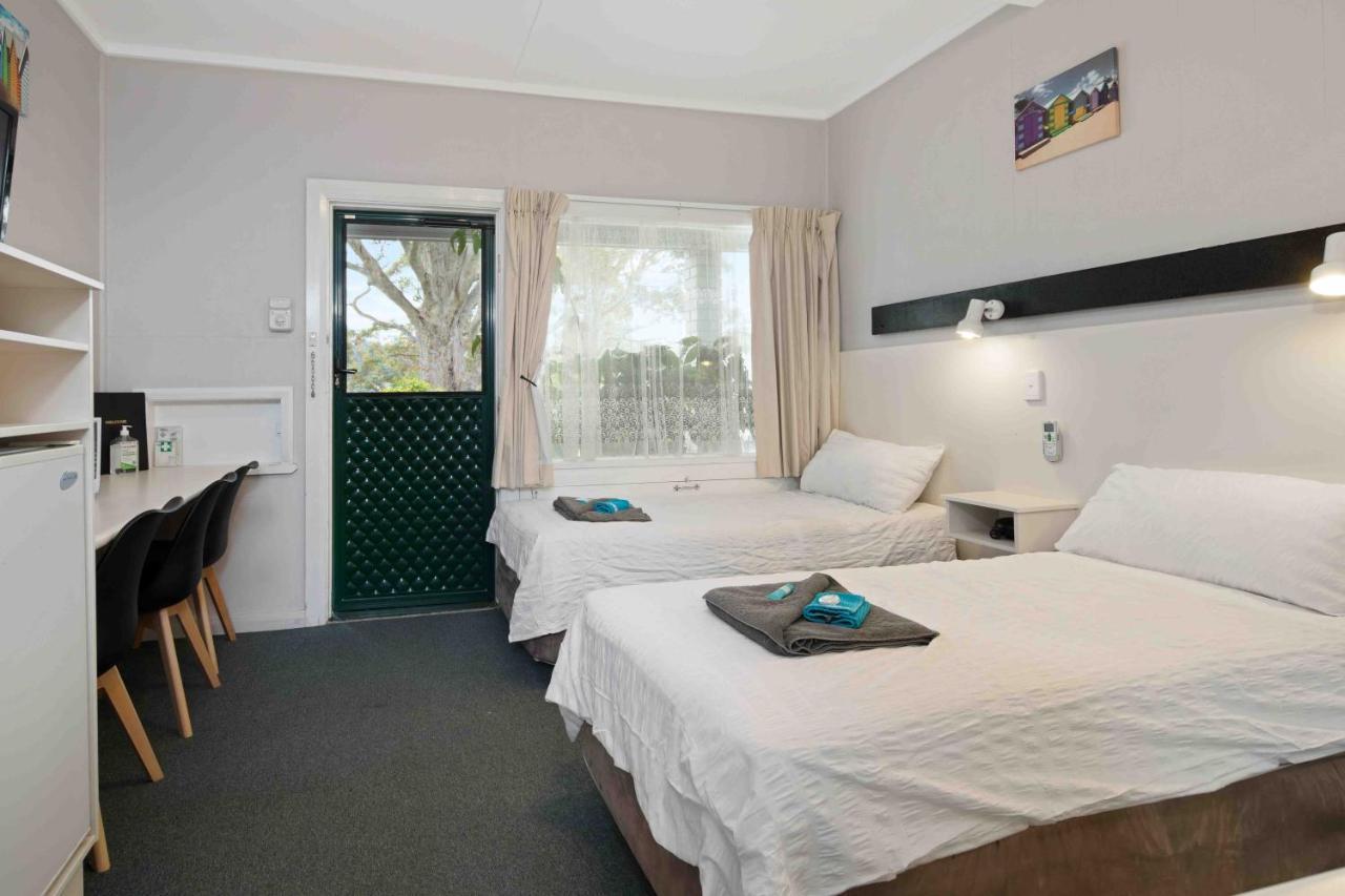 Motel The Tree 3*